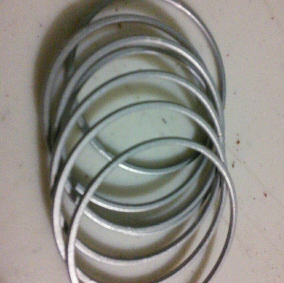 Bracelets - Picture 3 of 10